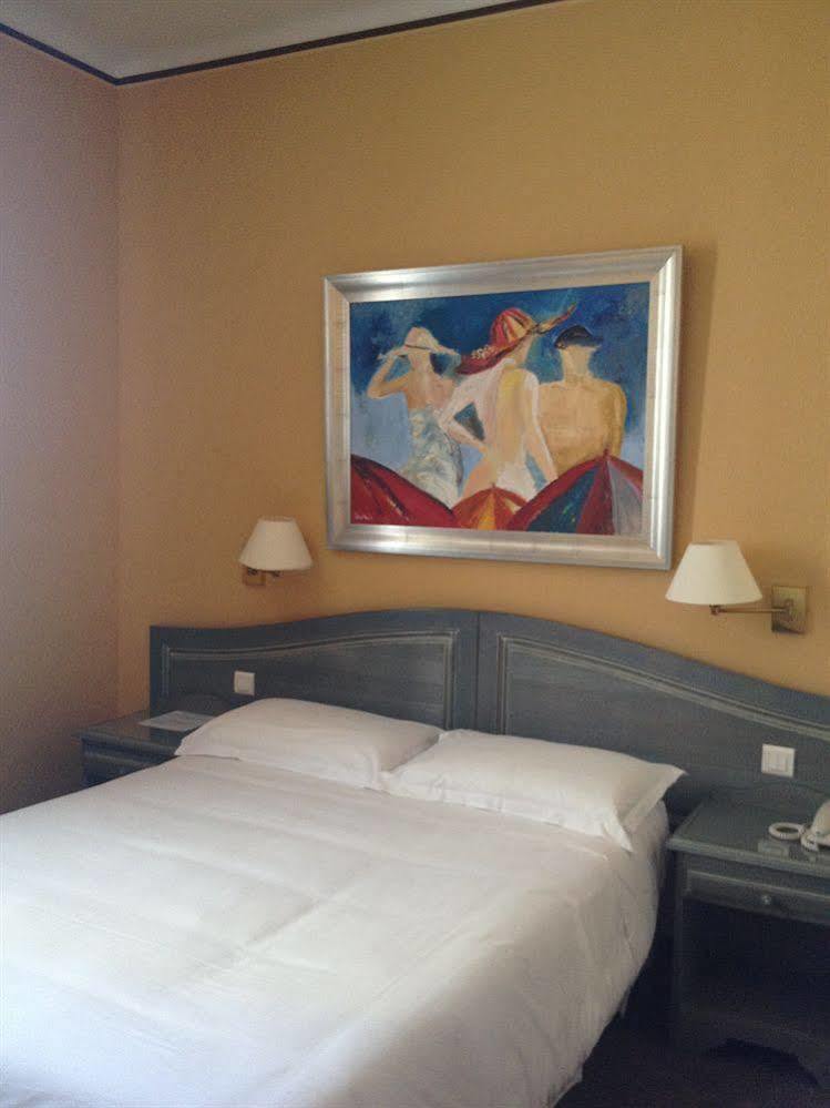 Hotel Imperial Ajaccio  Bagian luar foto